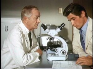 marcus-welby-and-steven-kiley-at-microscope