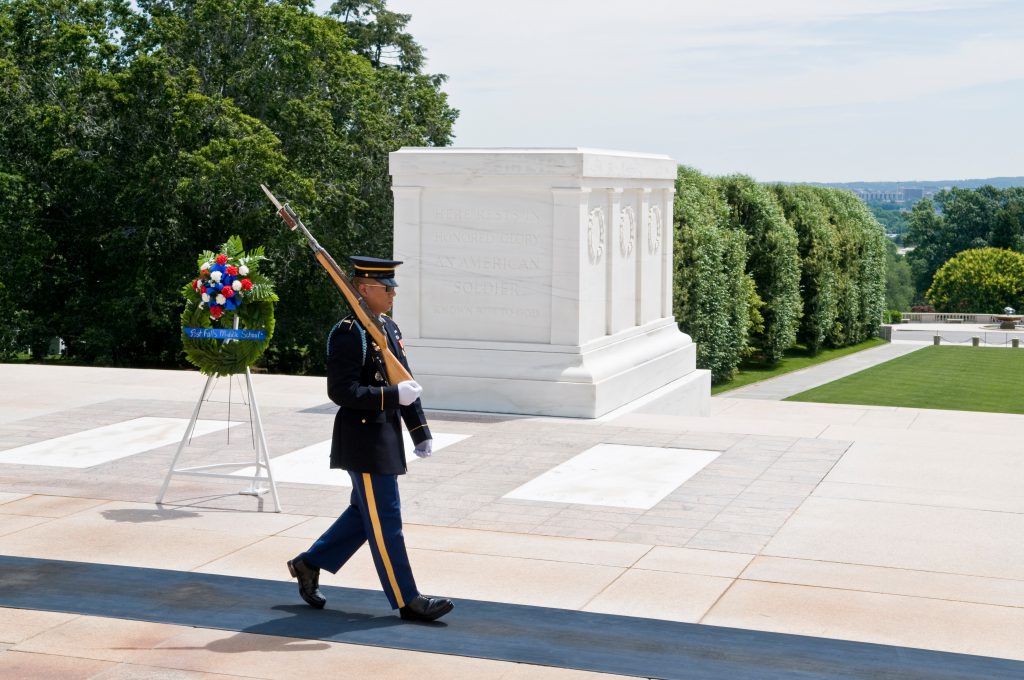 Tomb_of_the_Unknowns